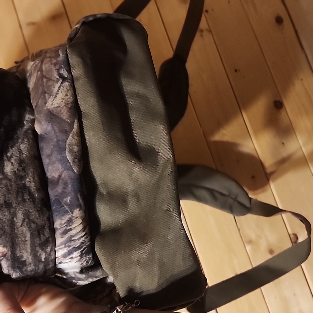 ALPS Outdoorz Backpack Ranger Day Pack - Picture 6 of 8